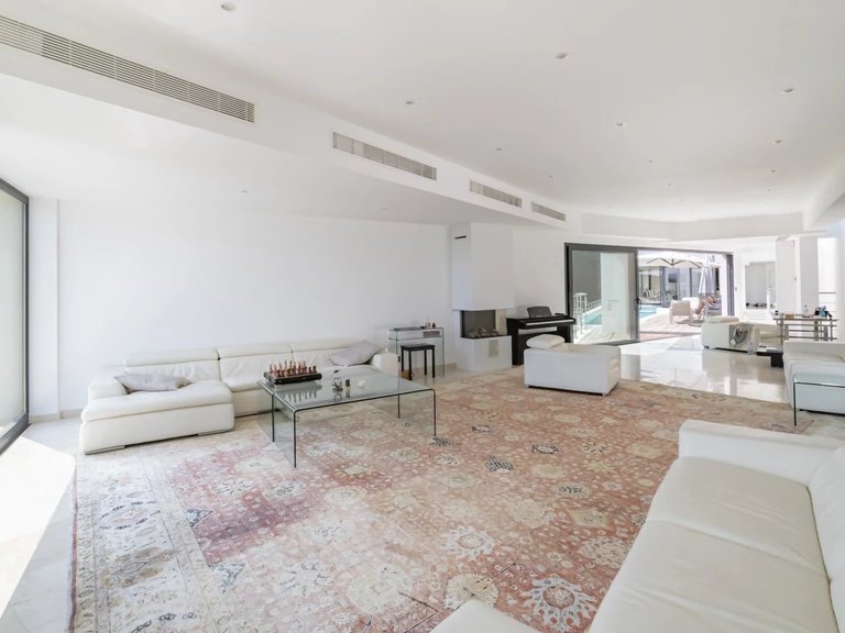 Villa for Sale in Cannes, Cannes Area 12