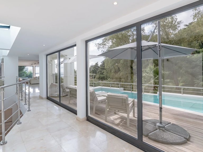 Villa for Sale in Cannes, Cannes Area 15