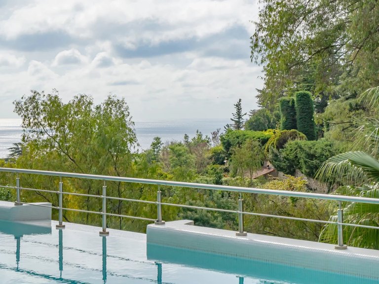 Villa for Sale in Cannes, Cannes Area 3