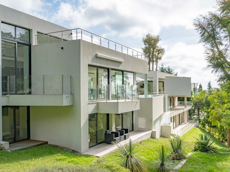 Villa for Sale in Cannes, Cannes Area 5