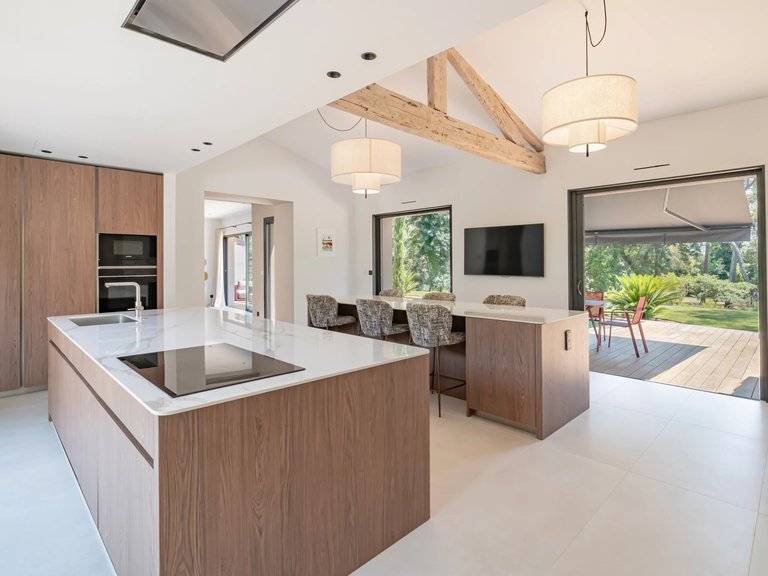 Villa for Sale in Mougins, Mougins, Valbonne, Grasse Area 9