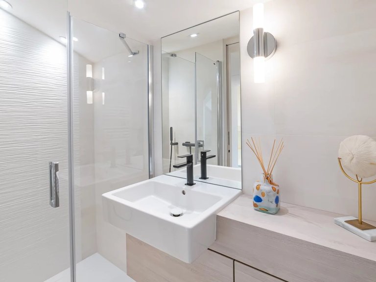 Apartment for Sale in Cannes, Cannes Area 14