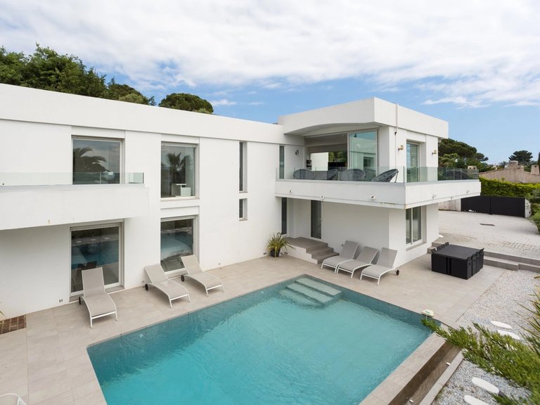 Villa for Sale in Le Cannet, Cannes Area 1