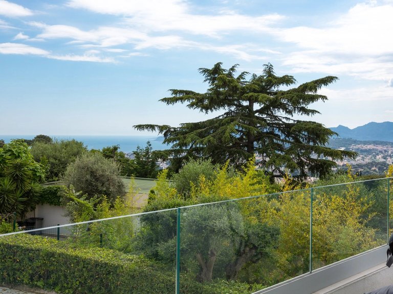 Villa for Sale in Le Cannet, Cannes Area 2
