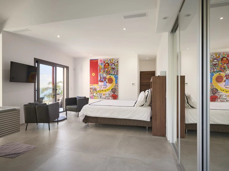 Villa for Sale in Cannes, Cannes Area 13