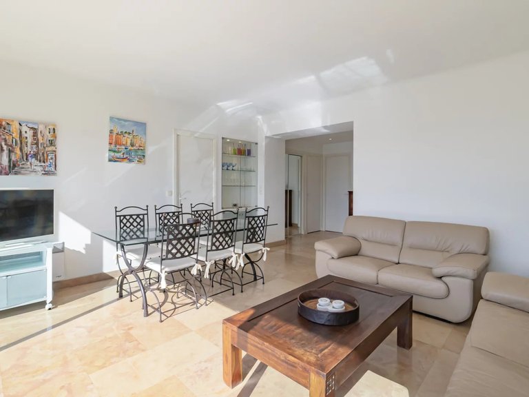 Apartment for Sale in Cannes, Cannes Area 5
