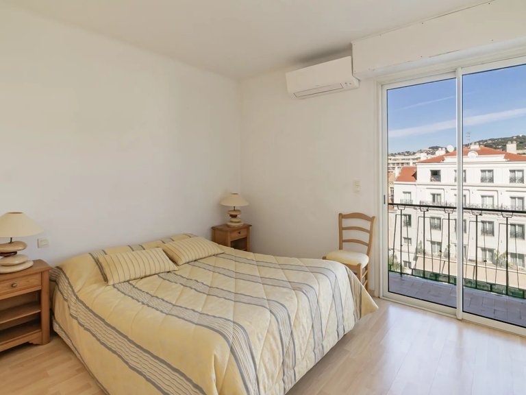 Apartment for Sale in Cannes, Cannes Area 10