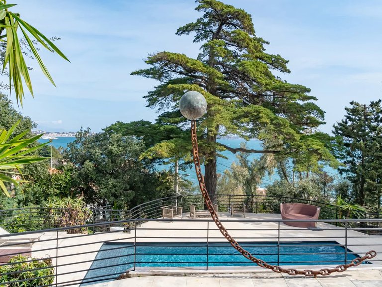 Villa for Sale in Cannes, Cannes Area 6