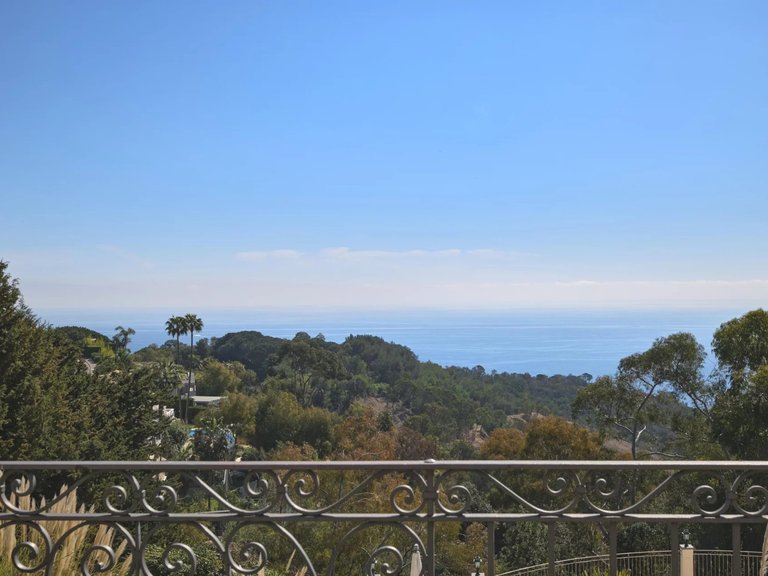 Villa for Sale in Cannes, Cannes Area 5