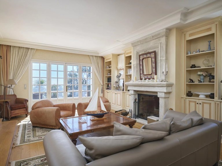 Villa for Sale in Cannes, Cannes Area 8