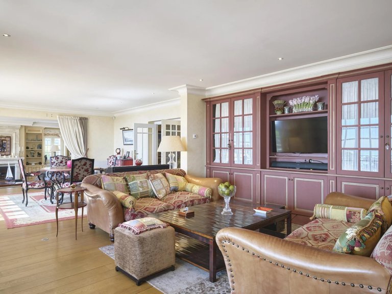 Villa for Sale in Cannes, Cannes Area 9