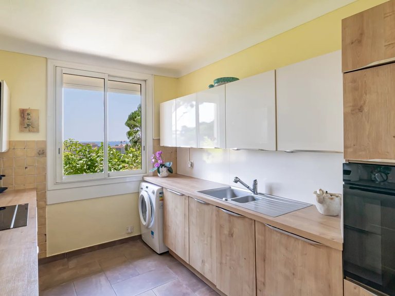Villa for Sale in Cannes, Cannes Area 14