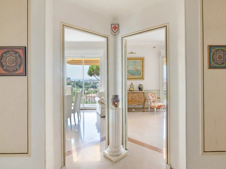 Villa for Sale in Cannes, Cannes Area 4