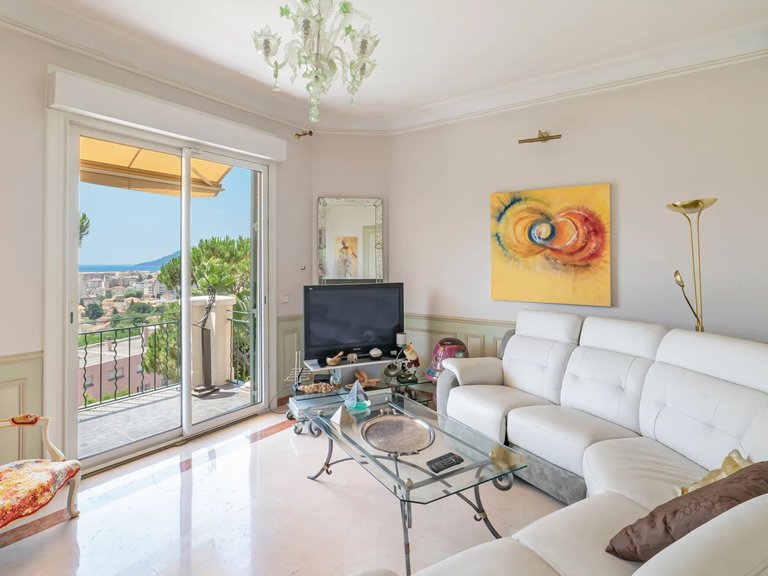Villa for Sale in Cannes, Cannes Area 7