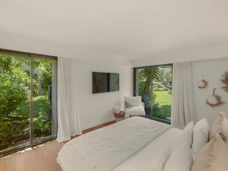 Villa for Sale in Le Cannet, Cannes Area 15