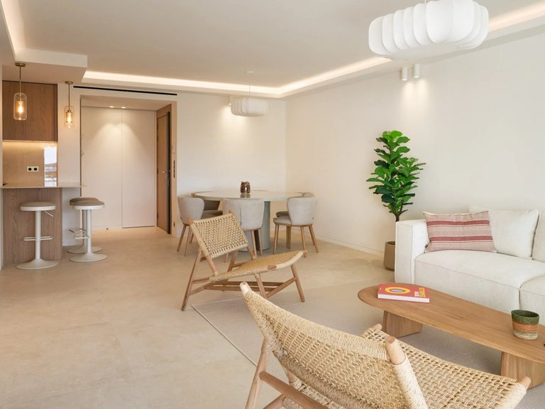 Apartment for Sale in Cannes, Cannes Area 5