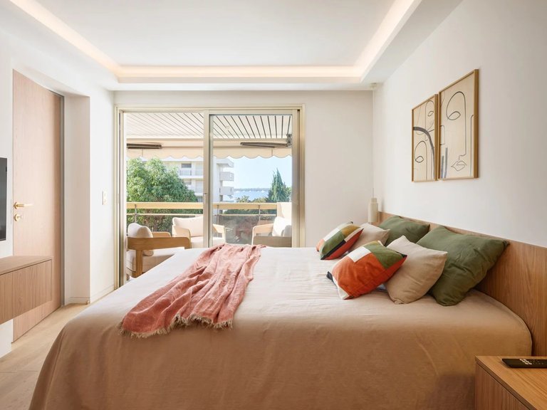 Apartment for Sale in Cannes, Cannes Area 9