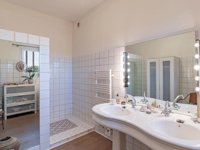 Villa for Sale in Le Cannet, Cannes Area 17