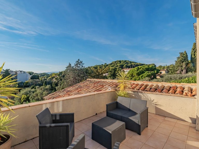 Villa for Sale in Le Cannet, Cannes Area 20