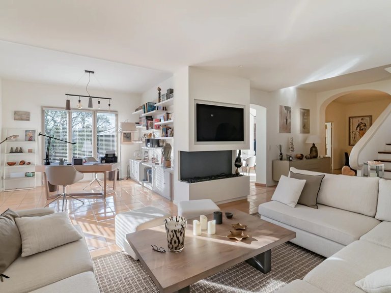 Villa for Sale in Le Cannet, Cannes Area 7