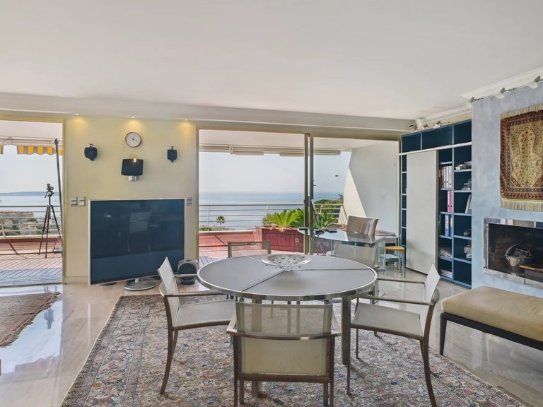 Apartment for Sale in Cannes, Cannes Area 6