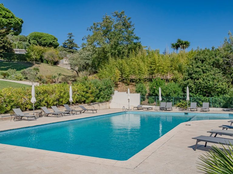 Apartment for Sale in Cannes, Cannes Area 13
