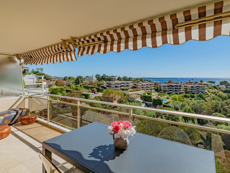 Apartment for Sale in Cannes, Cannes Area 3