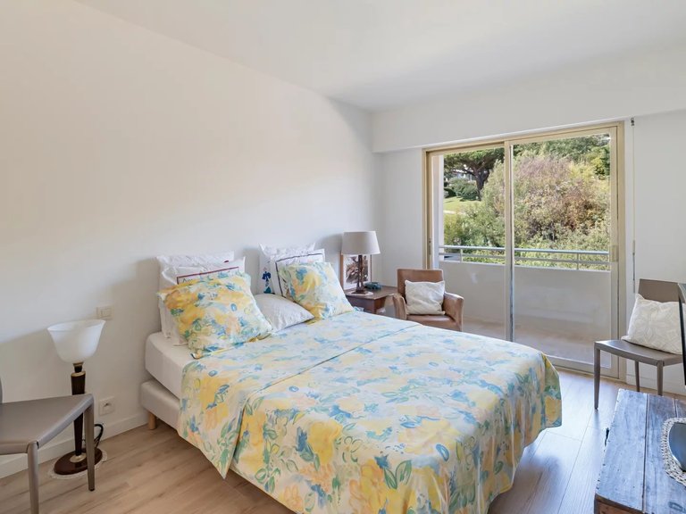 Apartment for Sale in Cannes, Cannes Area 9