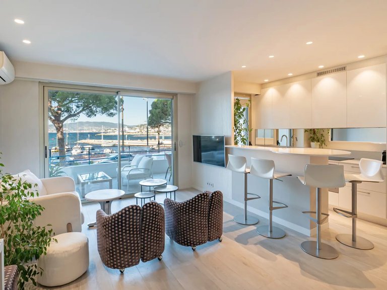 Apartment for Sale in Cannes, Cannes Area 7