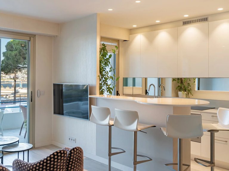 Apartment for Sale in Cannes, Cannes Area 8