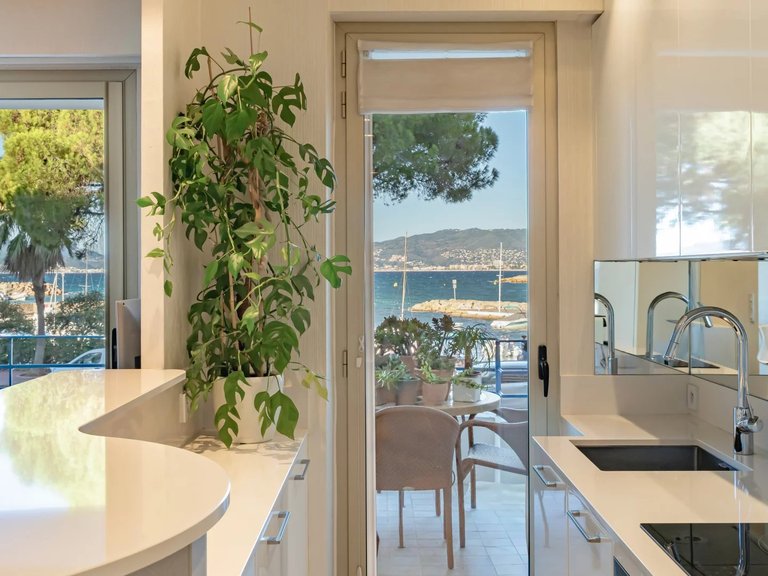 Apartment for Sale in Cannes, Cannes Area 9