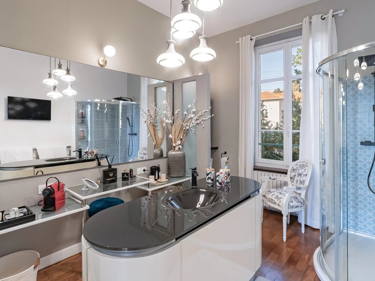 Villa for Sale in Le Cannet, Cannes Area 14