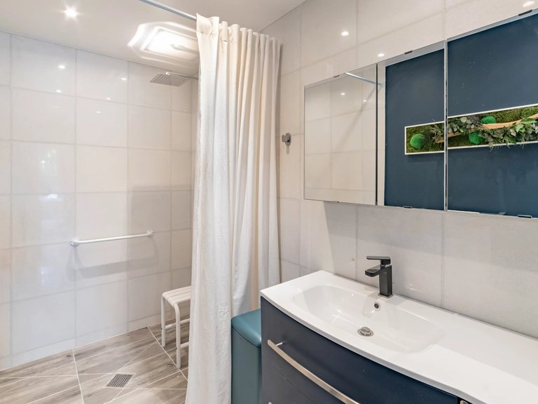 Villa for Sale in Le Cannet, Cannes Area 20