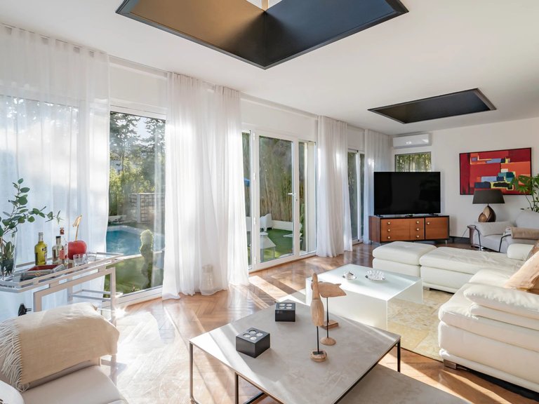 Villa for Sale in Le Cannet, Cannes Area 8
