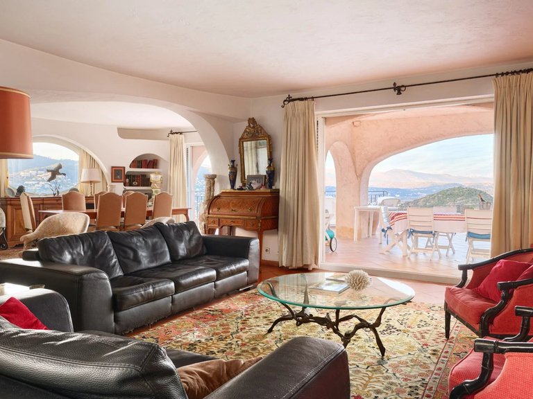 Villa for Sale in Theoule Sur Mer, Cannes Area 11