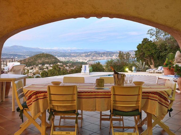 Villa for Sale in Theoule Sur Mer, Cannes Area 13