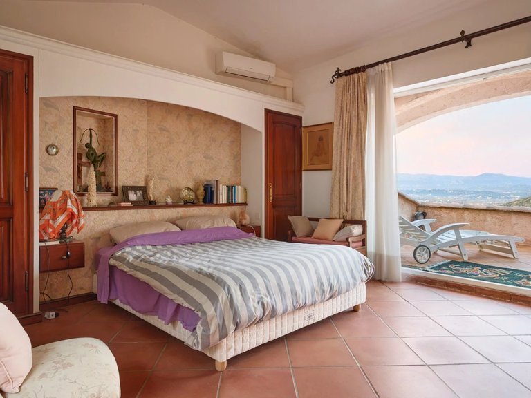 Villa for Sale in Theoule Sur Mer, Cannes Area 14