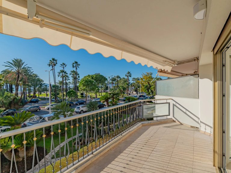 Apartment for Sale in Cannes, Cannes Area 2