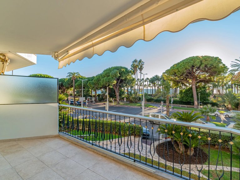 Apartment for Sale in Cannes, Cannes Area 3