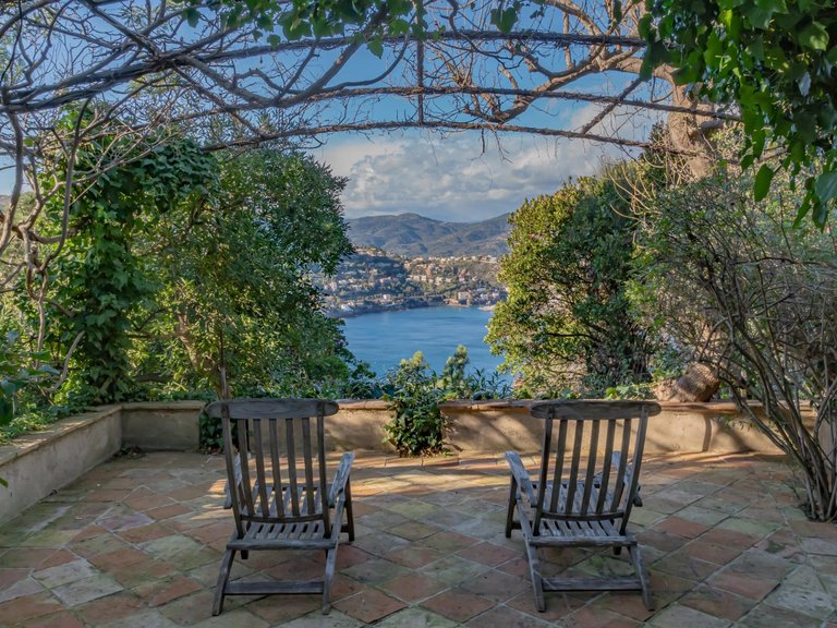 Villa for Sale in Theoule Sur Mer, Cannes Area 4