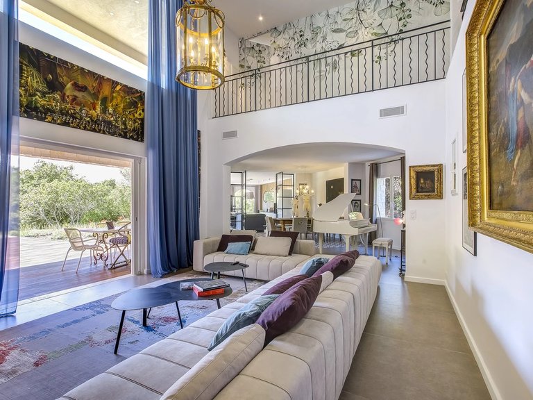 Villa for Sale in Mougins, Mougins, Valbonne, Grasse Area 18