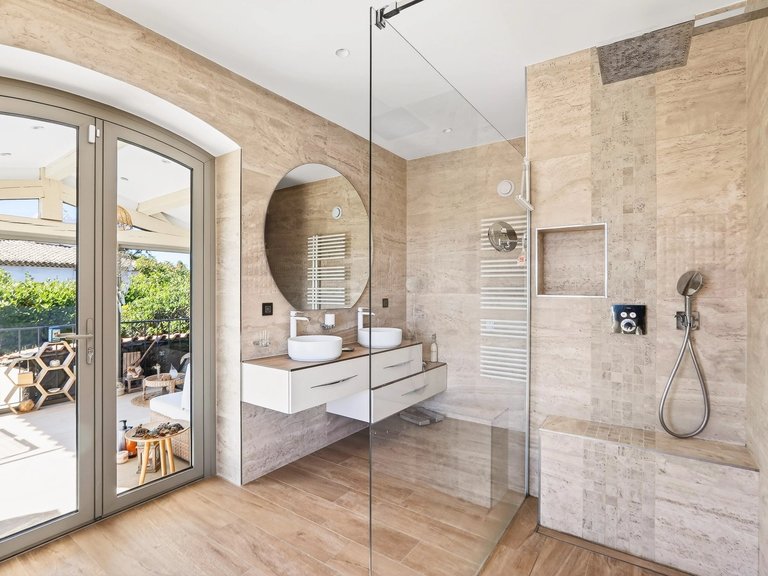 Villa for Sale in Cannes, Cannes Area 14