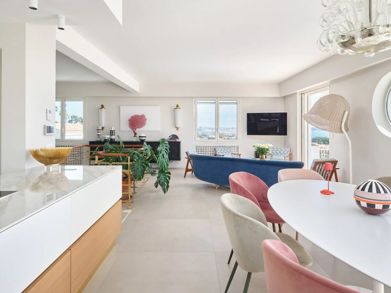 Villa for Sale in Le Golfe Juan, Antibes Area 11