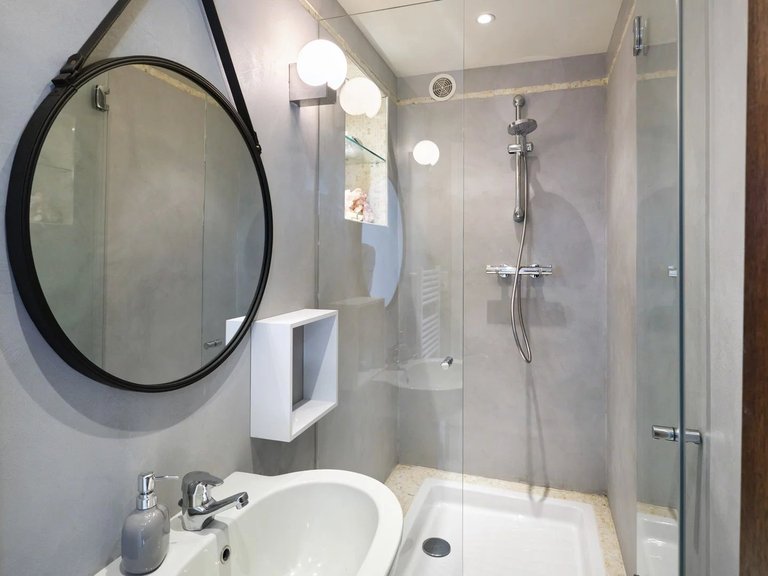 Villa for Sale in Le Golfe Juan, Antibes Area 17