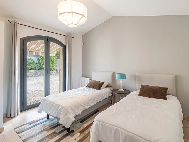 Villa for Sale in Mandelieu La Napoule, Cannes Area 16