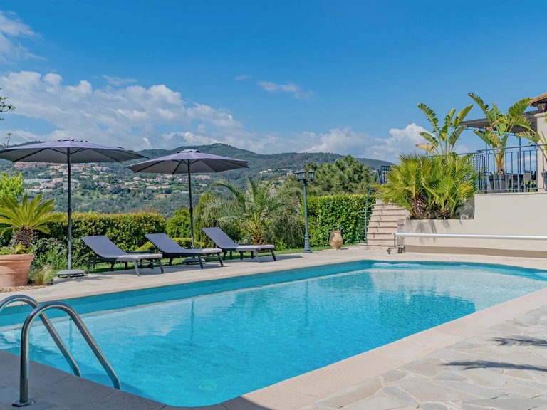 Villa for Sale in Mandelieu La Napoule, Cannes Area 3