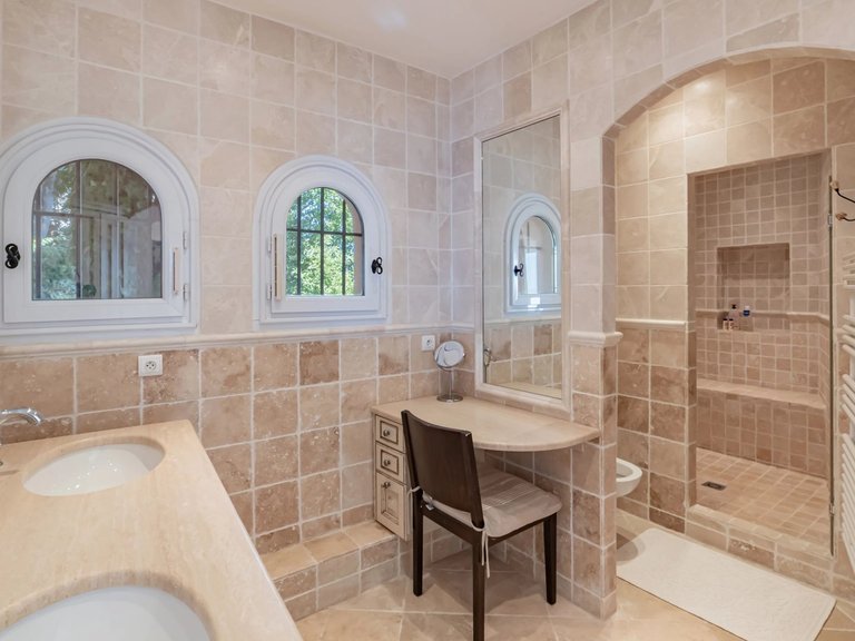 Villa for Sale in Theoule Sur Mer, Cannes Area 13