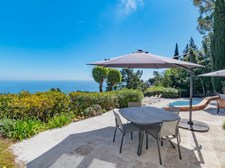 Villa for Sale in Theoule Sur Mer, Cannes Area 5