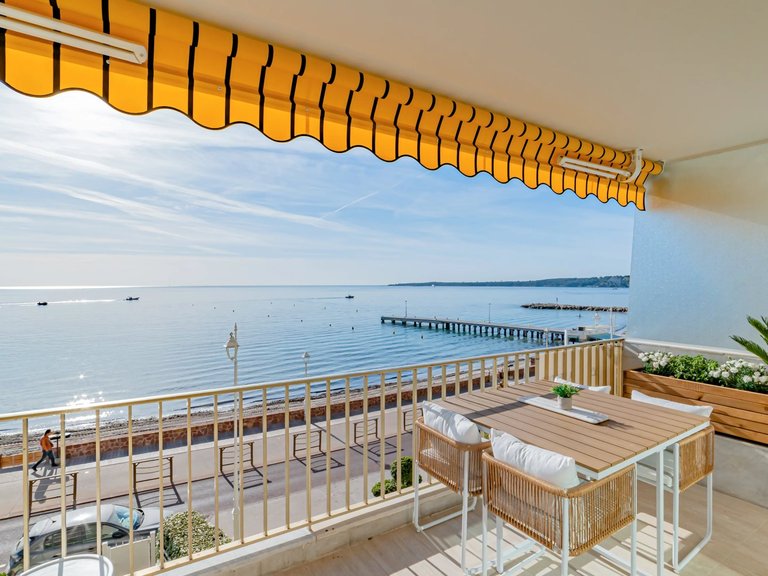 Apartment for Sale in Cannes, Cannes Area 1