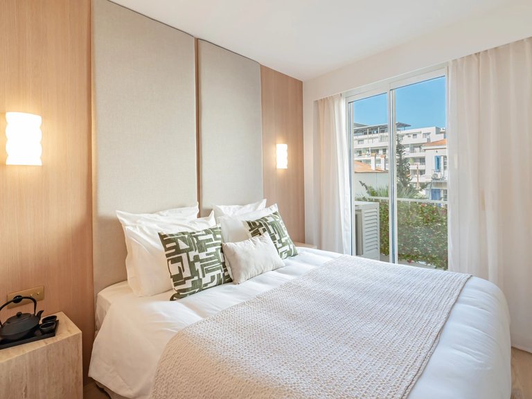 Apartment for Sale in Cannes, Cannes Area 6